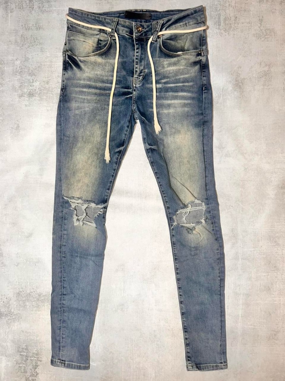 Kollar Denim Retail $98 Distressed with a stretch